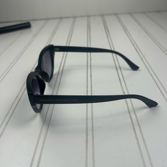 French Connection Black Y2K Rectangle Sunglasses - Picture 3 of 7